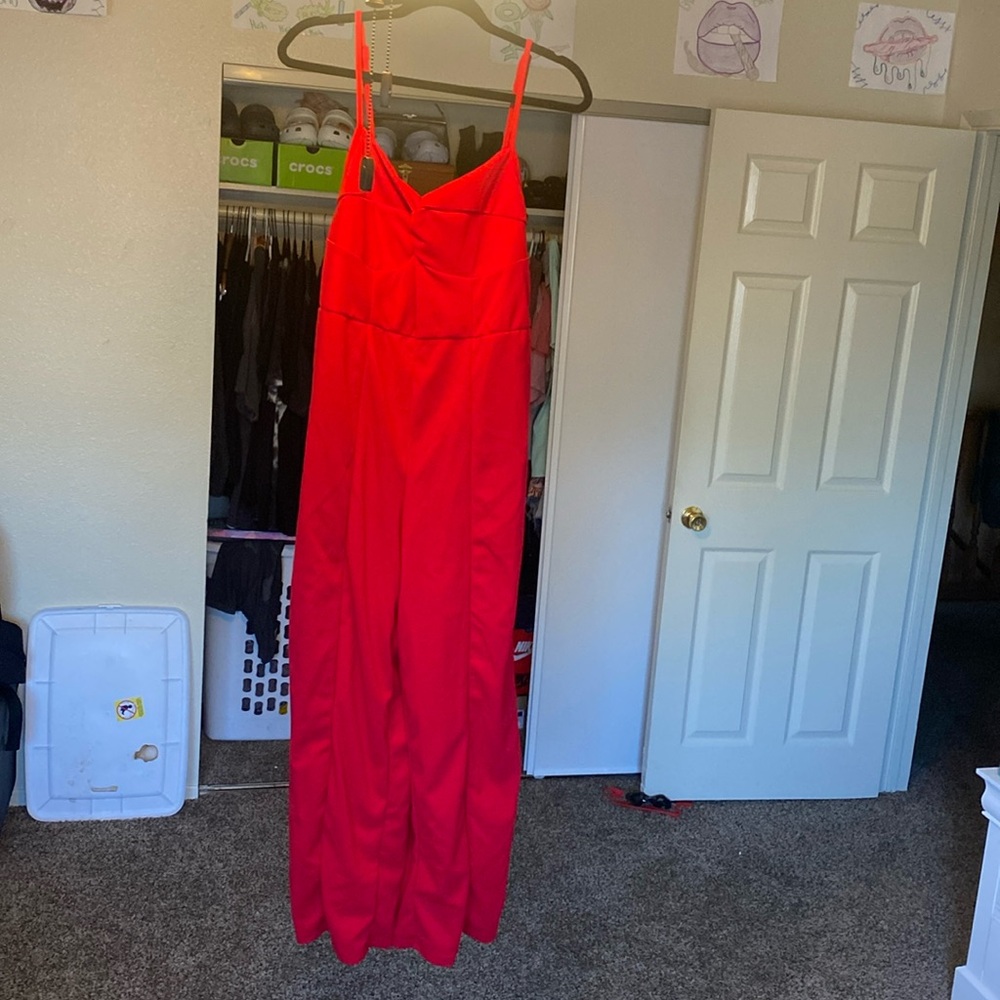 Jump suit red